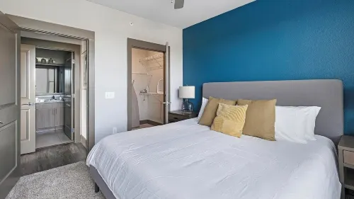 Landing Apartments Near Eldridge/West Oaks