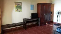 Treasure Island Beach Bungalows - 2-Star