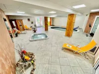 Le Cabanou - Private Spa in the Countryside. Quiet, Natural Setting with Superb Views