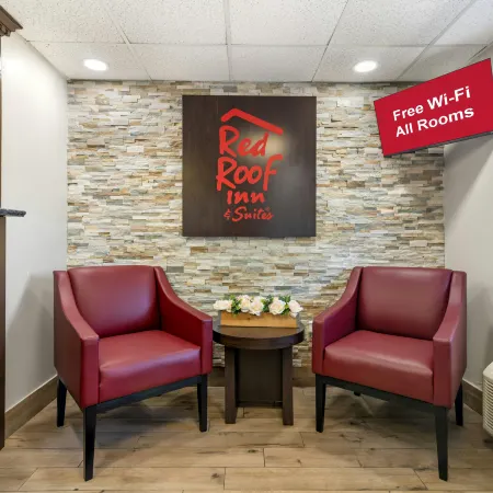 Red Roof Inn & Suites Swansea