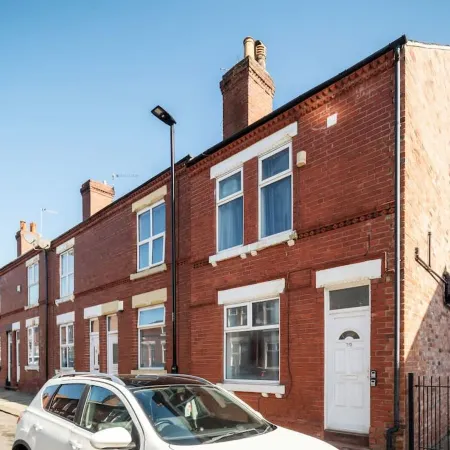 Perfect Booking Stylish 3 Bed Family Home