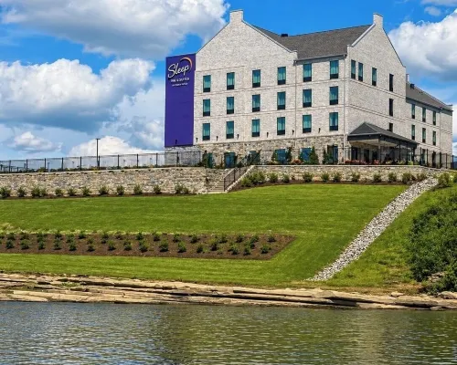 Sleep Inn & Suites Savannah Tennessee Riverfront Hotels in Hardin County