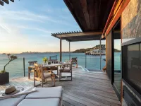 The Inn Above Tide Hotels in Sausalito