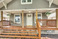Walk to Macken Park! 5min to Downtown KC - 2-Star