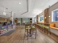 Best Western Plus Ocean View Resort - bar