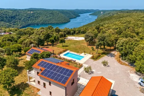 Secluded Pool Villa Tanja /w Sea View - Homestays