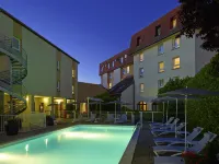 Ibis Beaune Centre - Uima-altaat