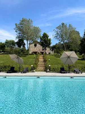Tenuta Valdea - Pools