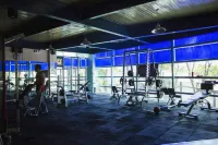 Crown Royale Hotel - Gym