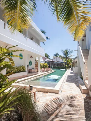 Quma Boutique Hotel - Adults Only - Infinity Pools