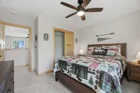 Fairway Views, Near Mille Lacs, Private Deck 3 Bedroom Home -  Privatzimmer
