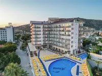 Arora Hotel - Pool