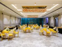 Akhyana Hotel Near Unitech Cyber Park - 2-Star
