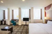 Webers Hotel im Ruhrturm Essen by Accor - Bãi đậu xe
