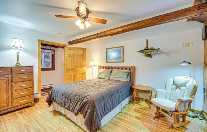Hayward Retreat on the Chippewa Flowage w/ Dock!