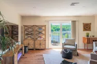 Creekside Escape- Kayaks, Paddleboards, Hot Tub, Sauna & Fire Pit - 4-Star