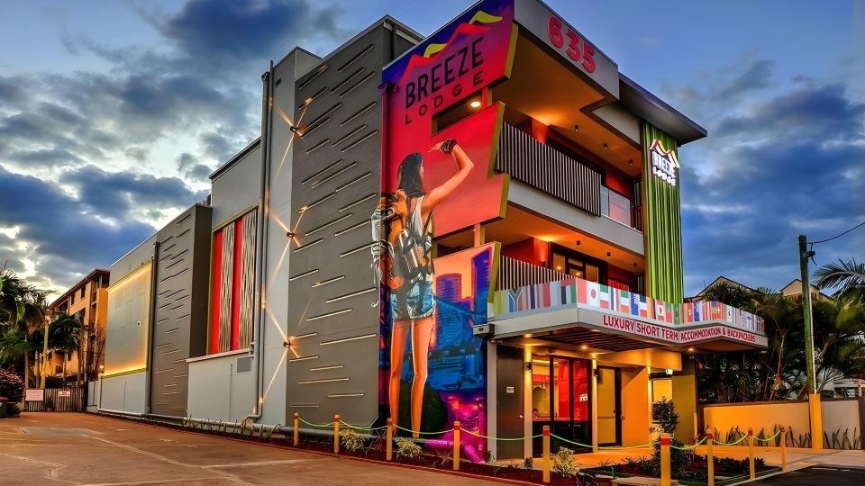 Breeze Lodge