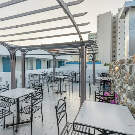 Hotel Adaz Mediterráneo