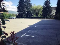 Ibis Sallanches Porte du Mont-Blanc - parking