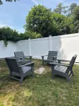 Quick walk to private beach from this brand new 3-bedroom cottage - 2-Star