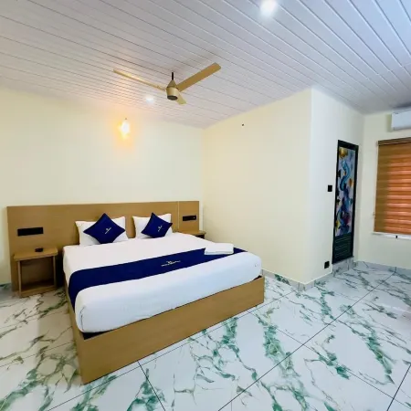 Breeza Residency