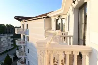 Hotel Onufri - con vistas a la montaña