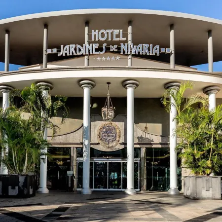 Adrián Hoteles Jardines de Nivaria