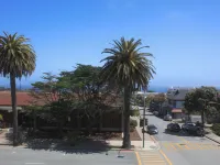 查爾斯太平洋格羅夫 - 精心設計的全包型旅館 鄰近灯塔区的酒店