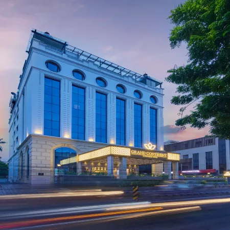 Grand Continent T Nagar Отели рядом с достопримечательностью «Посольство Германии»
