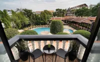 The Heritage Courtyard - Pools
