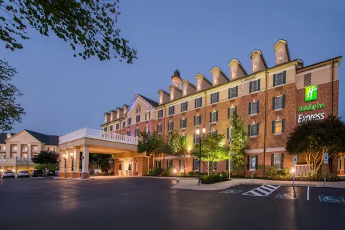 Holiday Inn Express STATE COLLEGE @WILLIAMSBURG SQ by IHG - Wifi
