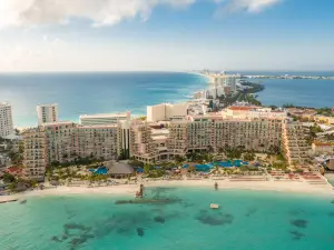 Grand Fiesta Americana Coral Beach