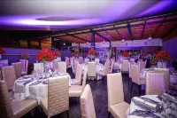 Zi One Luxury Hotel - Bintang 3