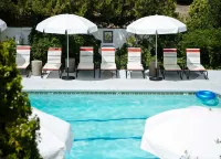 El Rey Court - Swimmingpools