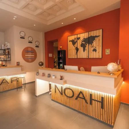 Noah Gate Hotel & Suites