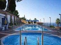 Hotiday Bordighera - piscina