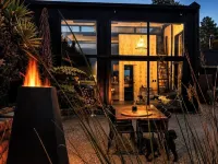 Coastal Calm | Luxe Stay with Views, Bath & Fire. - Apartments