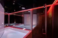 Backstage Boutique Spa Hotel - Hot Tub