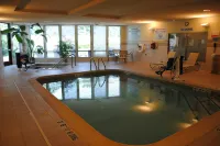Courtyard Lafayette - Pools