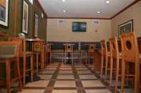 Hilton Garden Inn Milford - Baarit