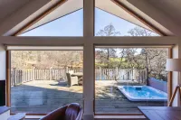 Riverbank- Glass-Fronted Riverside Stay -Hot Tub - Villas
