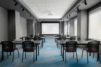 Aloft Shenandoah Woodlands Area - 3-Star