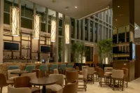 Hilton Garden Inn Chihuahua - ที่มีบาร์