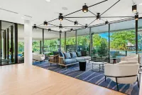 Sheraton Chapel Hill Hotel - Бутик