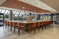 DoubleTree by Hilton San Bernardino - Bars