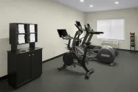 DoubleTree by Hilton Salem - Gym