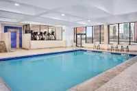Sheraton Hamilton Hotel - Pools