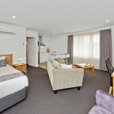 Fawkner Executive Suites & Serviced Apartments Hotels in Fawkner