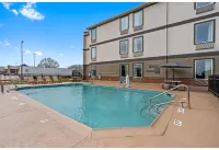 Motel 6 Rosenberg, TX - Pools