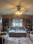 House 10 min from PSU Quiet neighborhood - piscina